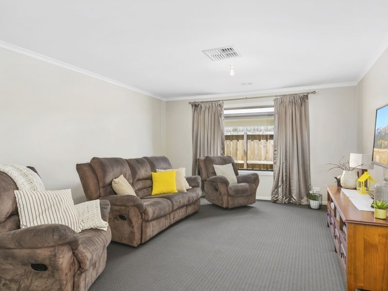 8 Chevy Avenue, Drysdale VIC 3222