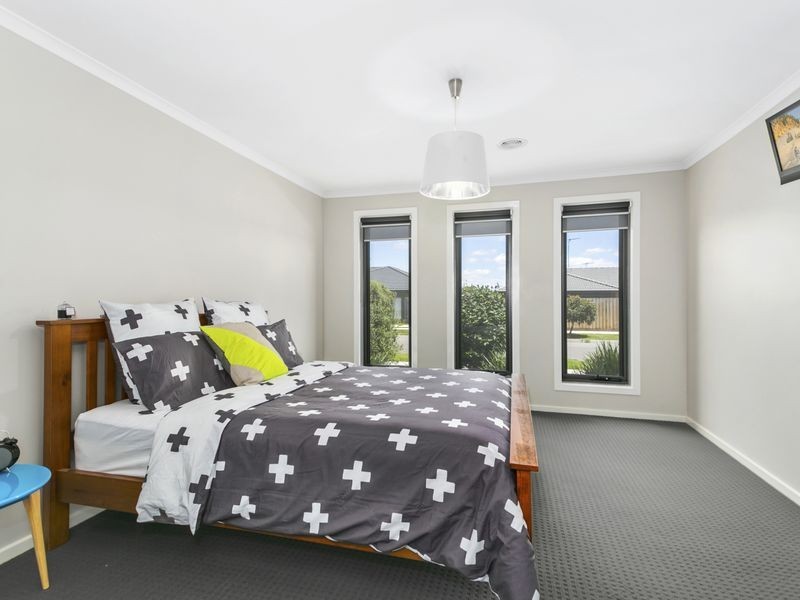 8 Chevy Avenue, Drysdale VIC 3222
