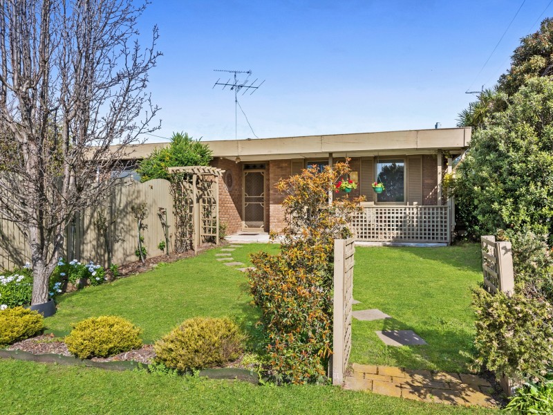 2 Carolina Way, Clifton Springs VIC 3222