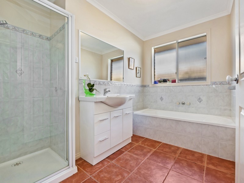 18 Barringup Avenue, Clifton Springs VIC 3222