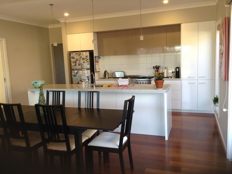 8 Brompton Avenue, Curlewis VIC 3222