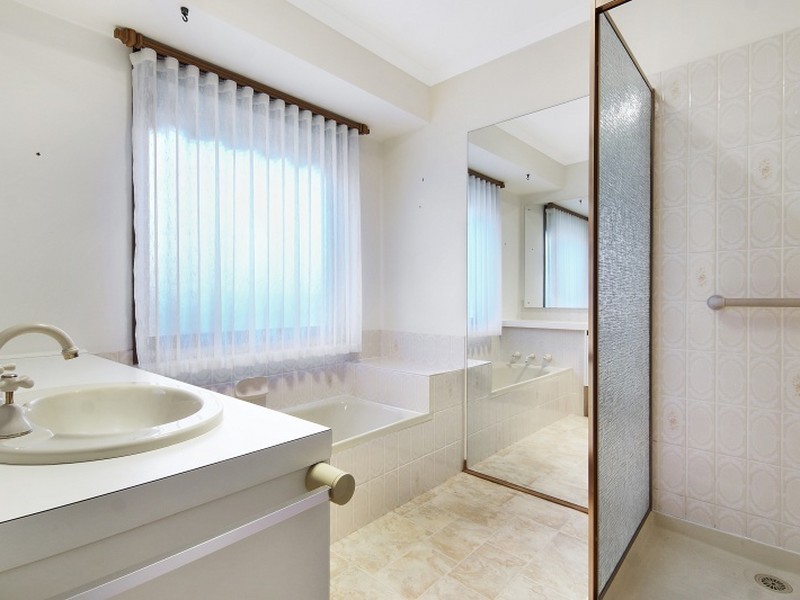 3 Woodleigh Close, Leopold VIC 3224