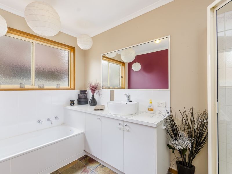 17 Central Road, Clifton Springs VIC 3222