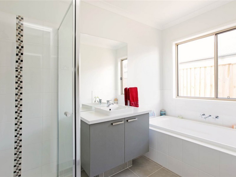 16 Baybrook Avenue, Curlewis VIC 3222