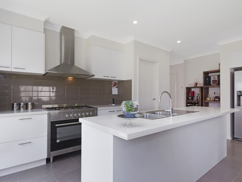 31 Baybrook Avenue, Curlewis VIC 3222