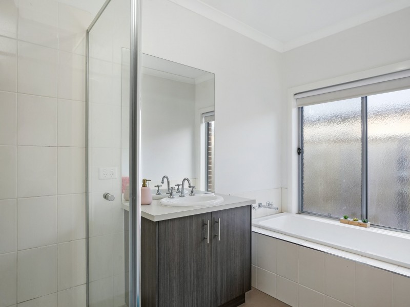 14 Baybrook Ave, Curlewis VIC 3222