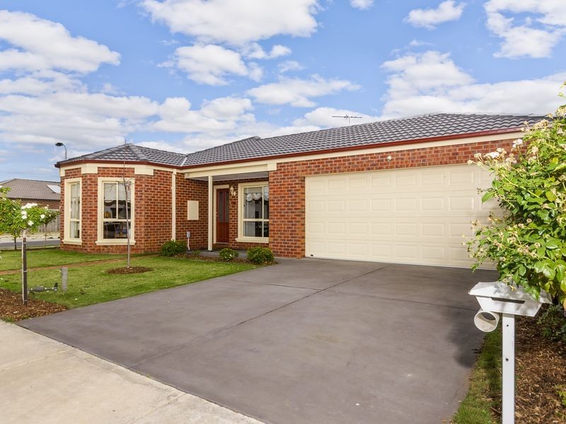 12 Grassland Grove, Leopold VIC 3224