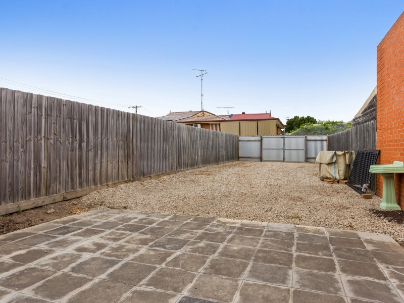 16 Pinnaroo Avenue, Clifton Springs VIC 3222