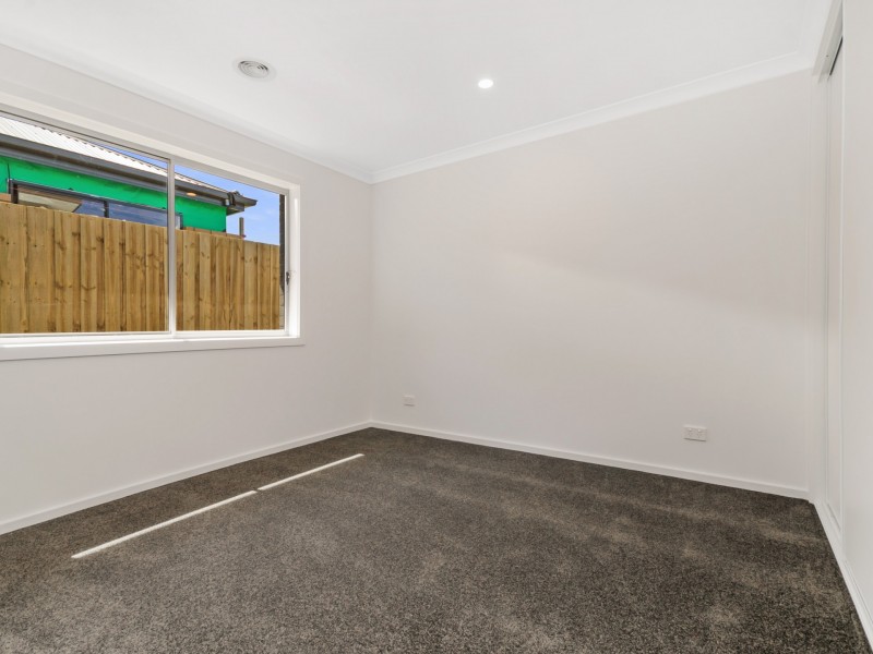 2 Madison Court, Drysdale VIC 3222