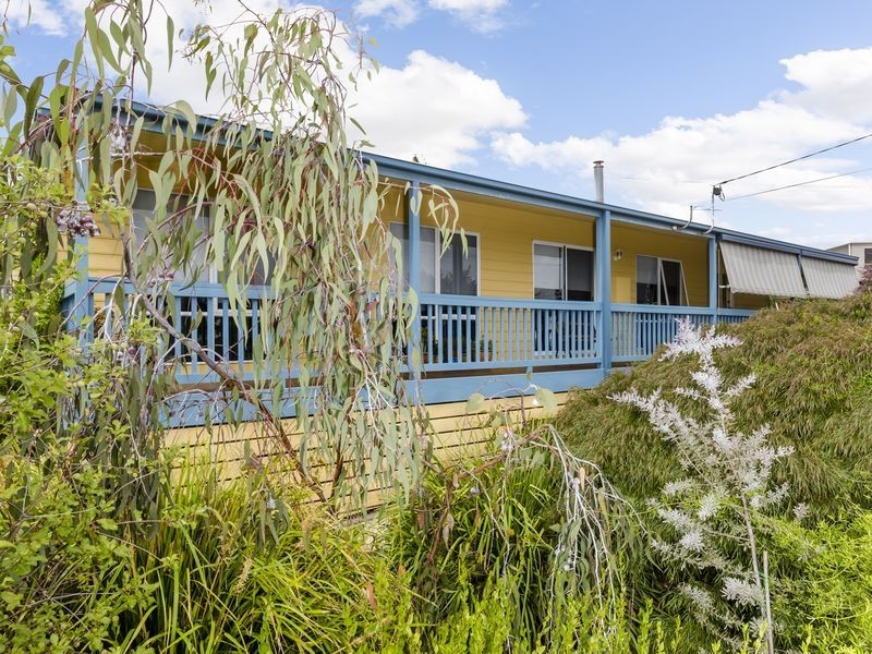 2 Panpandi Drive, Clifton Springs VIC 3222