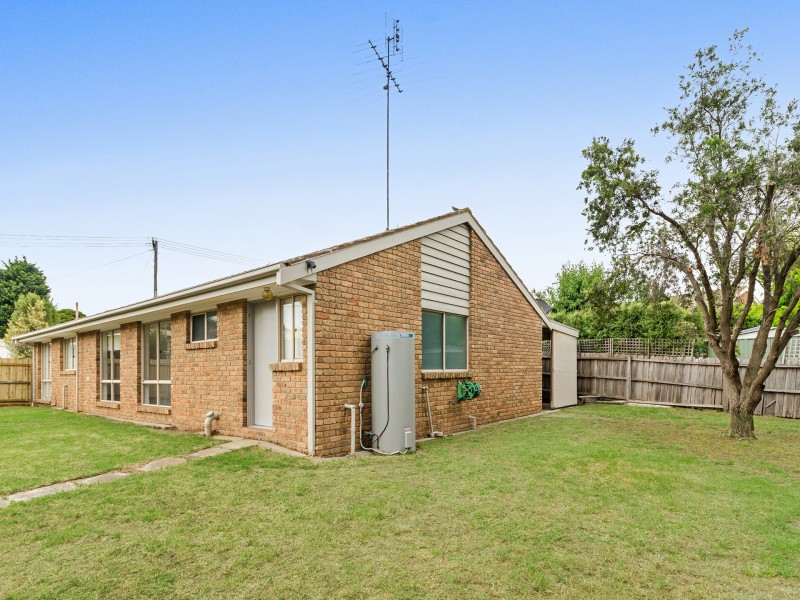 23 Carawatha Ave, Clifton Springs VIC 3222