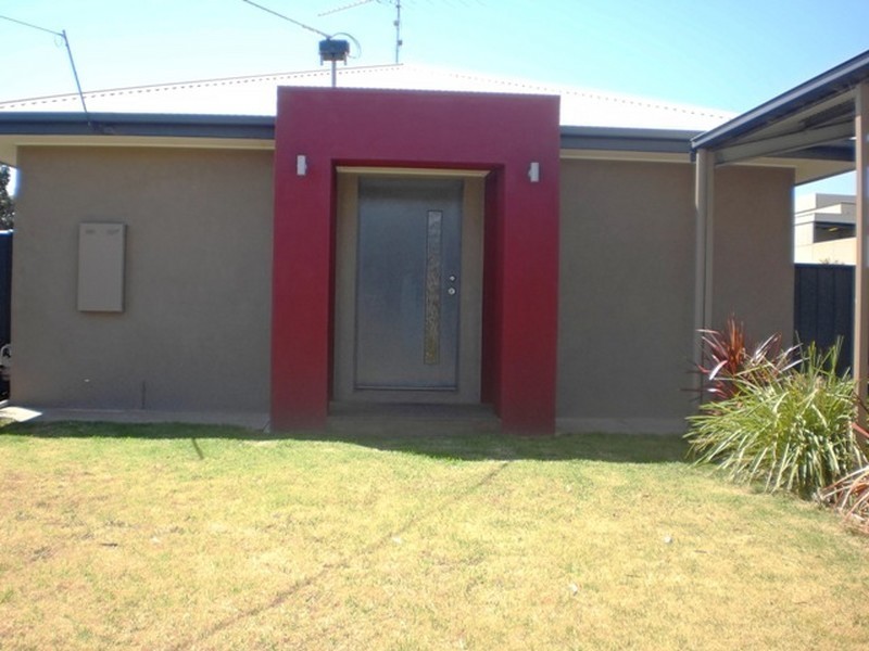 8 Carolanne Drive, Clifton Springs VIC 3222