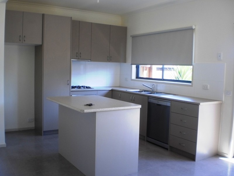 8 Carolanne Drive, Clifton Springs VIC 3222