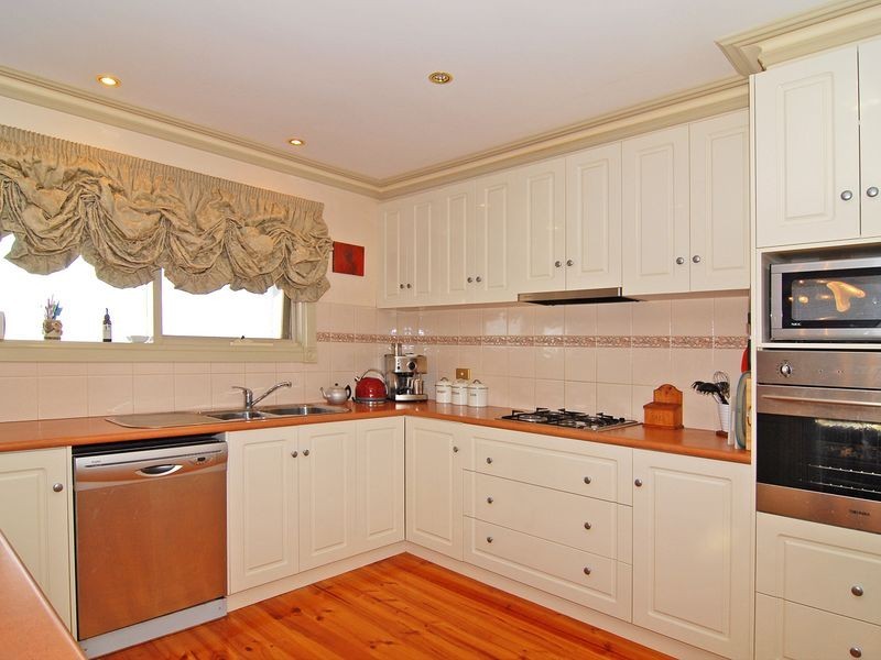 4 Wintersun Court, Clifton Springs VIC 3222