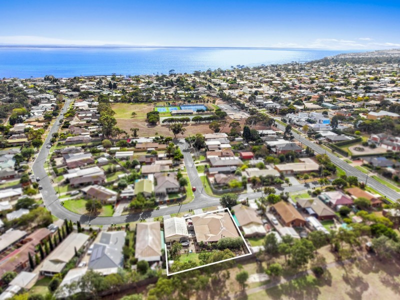102-104 Kewarra Drive, Clifton Springs VIC 3222