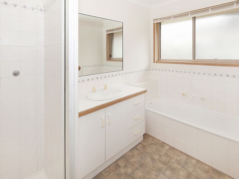 2 Barongarook Drive, Clifton Springs VIC 3222