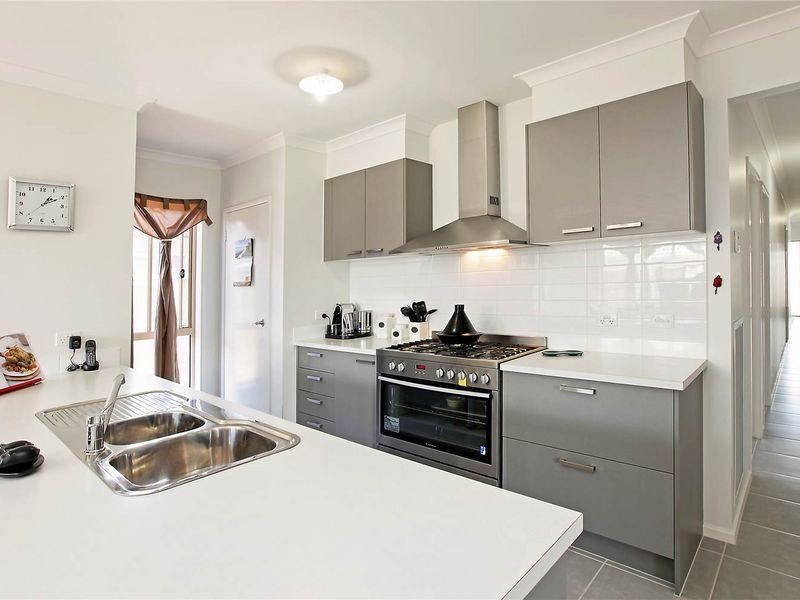 16 Baybrook Avenue, Drysdale VIC 3222