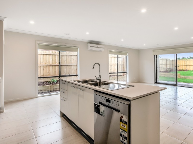 33 Border Collie Close, Curlewis VIC 3222
