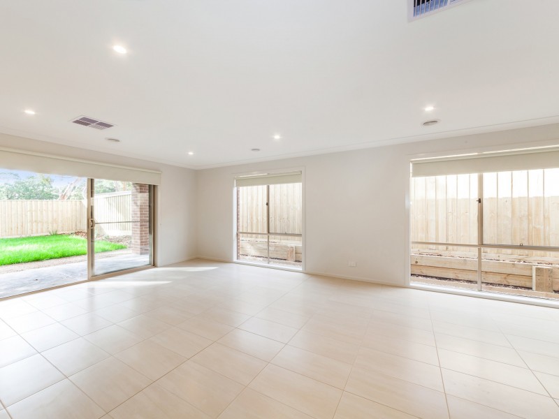 51 Stonebridge Drive, Drysdale VIC 3222