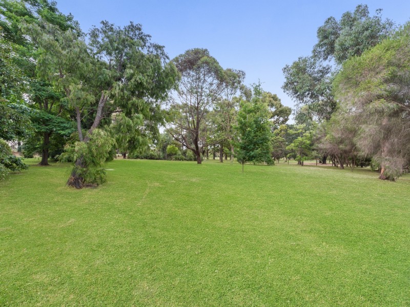 52-74 Hutchinson Court, Drysdale VIC 3222