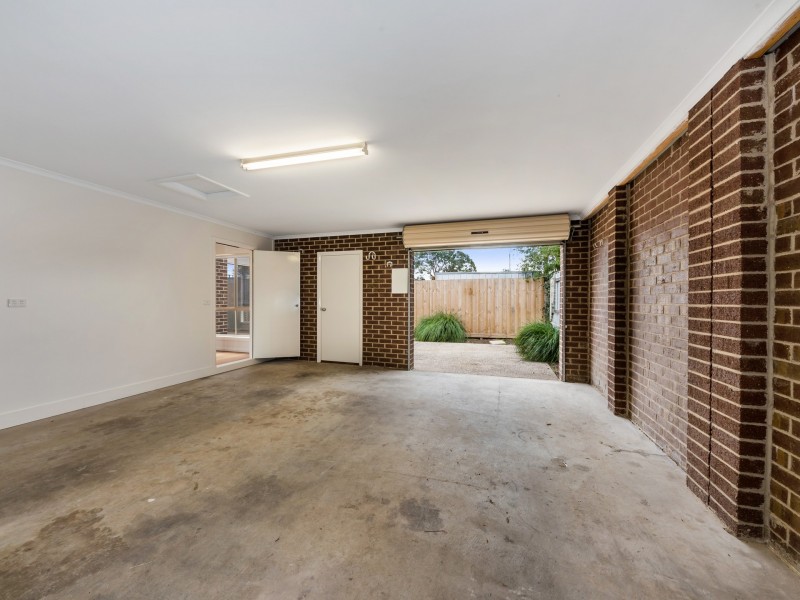 3 Adzar Road, Newcomb VIC 3219