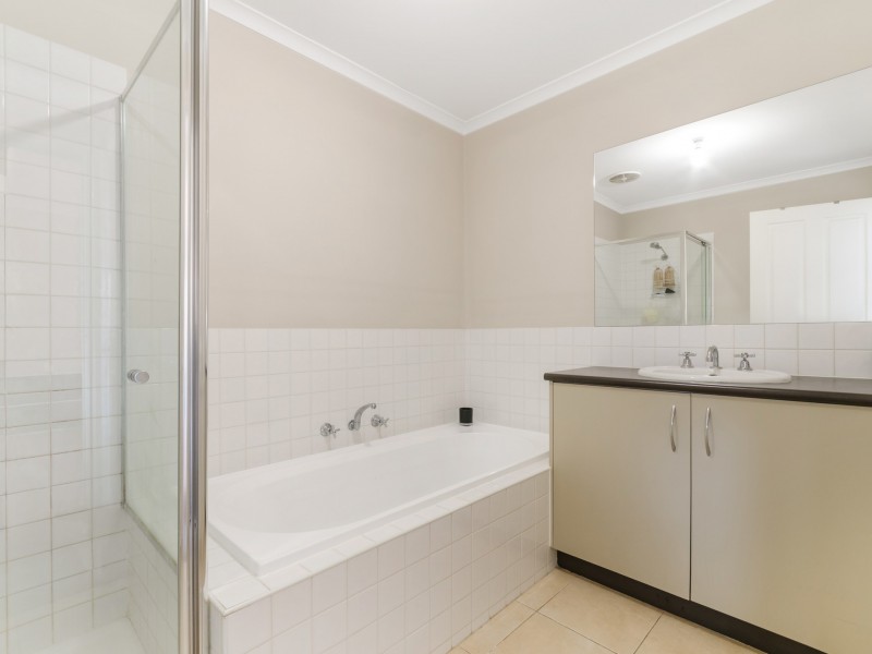 2/12 Coolangatta Drive, Clifton Springs VIC 3222