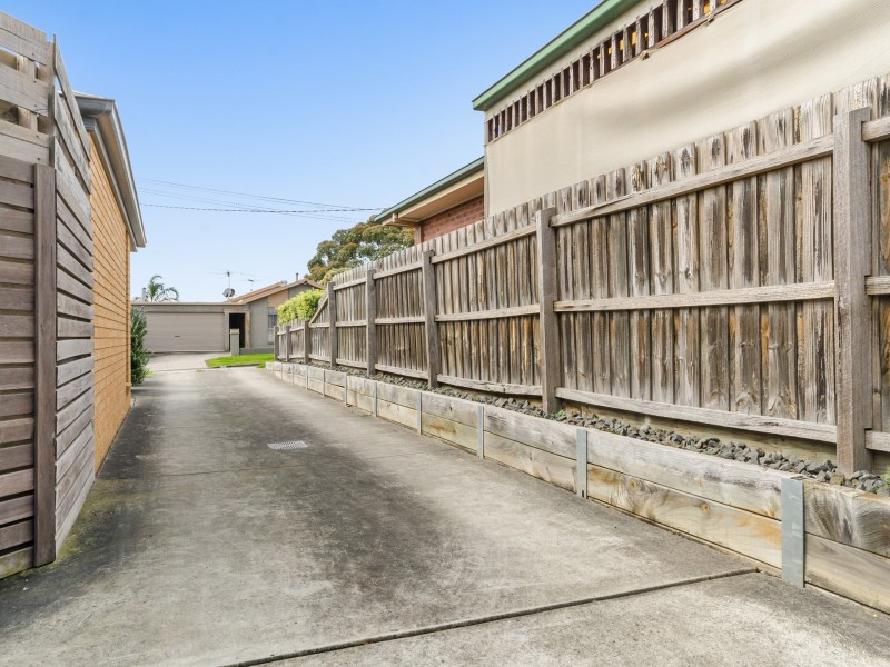 2/12 Coolangatta Drive, Clifton Springs VIC 3222