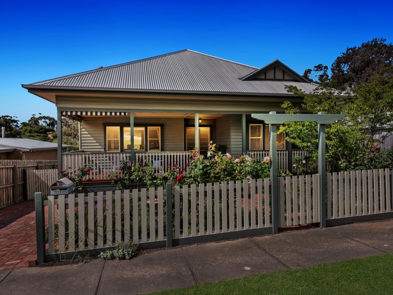 17 De Burgh Road, Drysdale VIC 3222