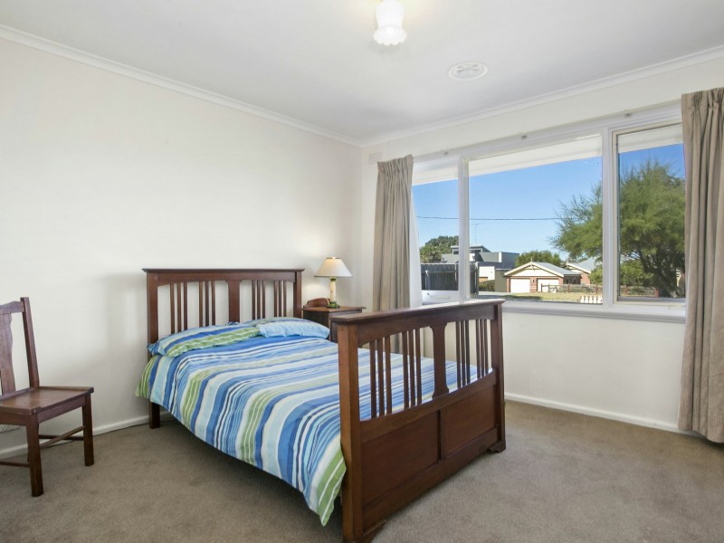 19 Newcombe Street, Drysdale VIC 3222