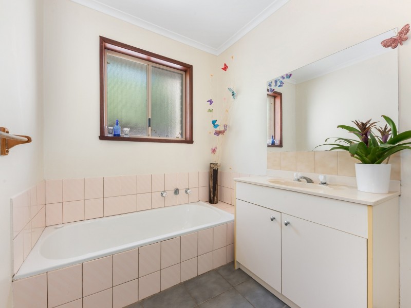 5 Coral Court, Clifton Springs VIC 3222