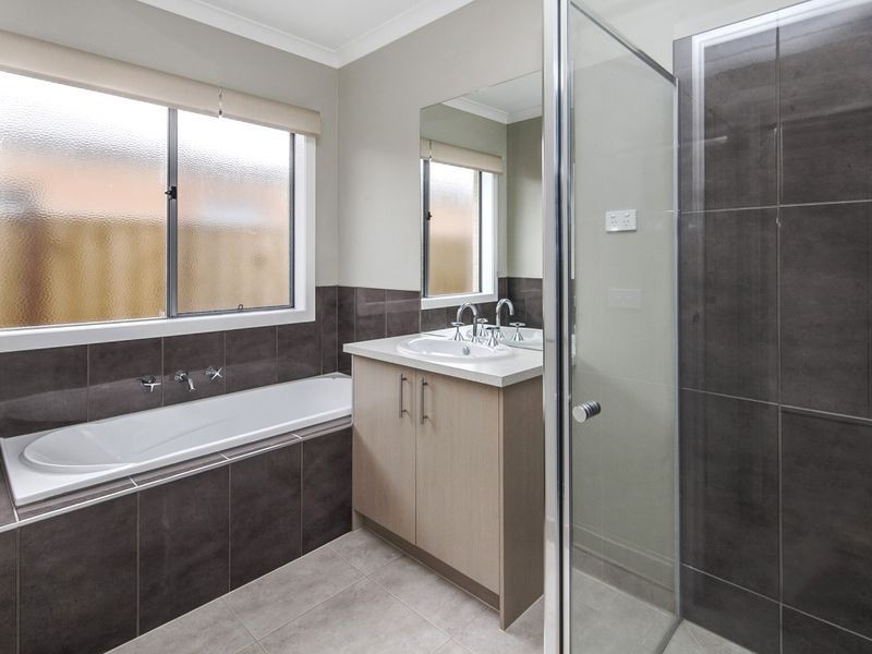 24 Catani Lane, Curlewis VIC 3222