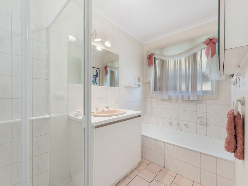 20 Bunganowee Drive, Clifton Springs VIC 3222