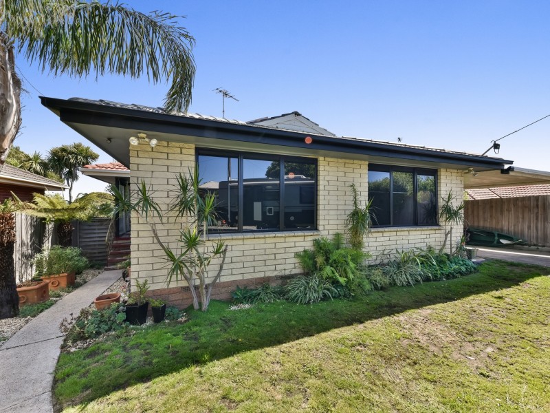 33 Carapooka Avenue, Clifton Springs VIC 3222