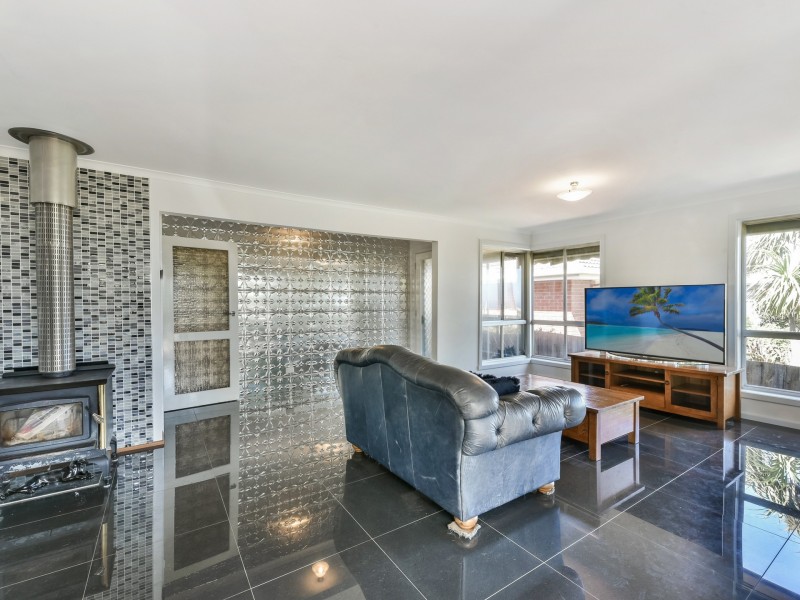 33 Carapooka Avenue, Clifton Springs VIC 3222