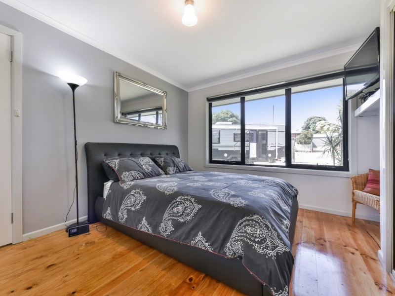 33 Carapooka Avenue, Clifton Springs VIC 3222