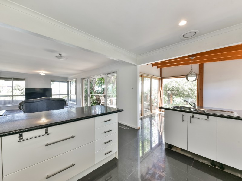 33 Carapooka Avenue, Clifton Springs VIC 3222