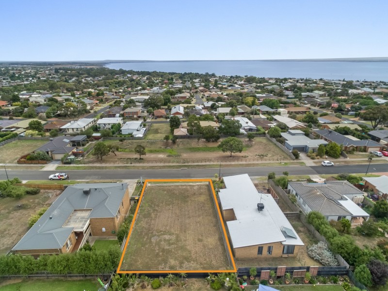 17 Narawi Avenue, Clifton Springs VIC 3222