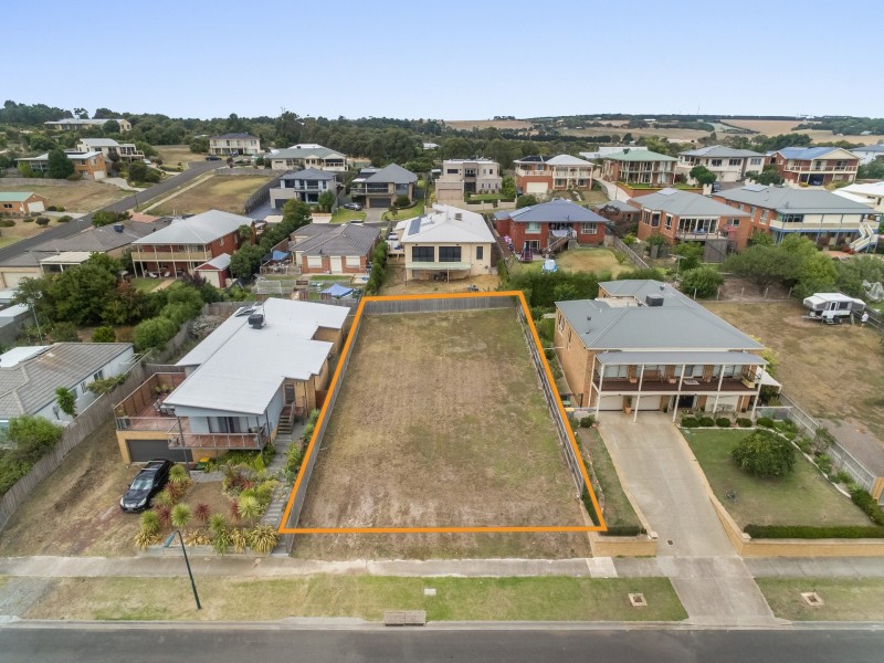 17 Narawi Avenue, Clifton Springs VIC 3222