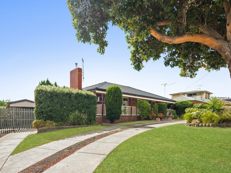 33 Parrakoola Drive, Clifton Springs VIC 3222