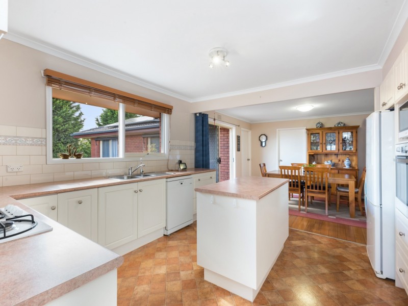 33 Parrakoola Drive, Clifton Springs VIC 3222