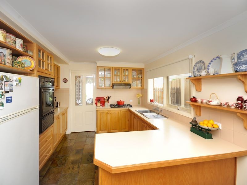 20 Parrakoola Drive, Clifton Springs VIC 3222