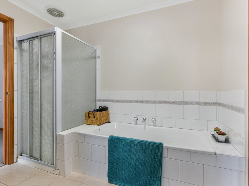 36 Maraboora Avenue, Clifton Springs VIC 3222