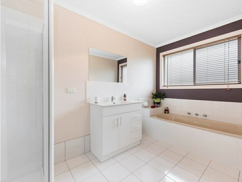 4 Turana Avenue, Clifton Springs VIC 3222