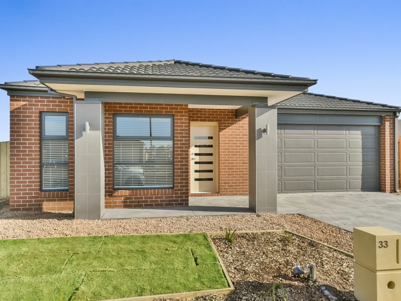 33 Calk Terrace, St Leonards VIC 3223