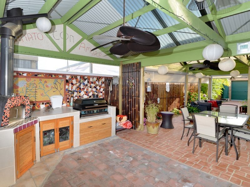 8 Leonard Drive, Drysdale VIC 3222