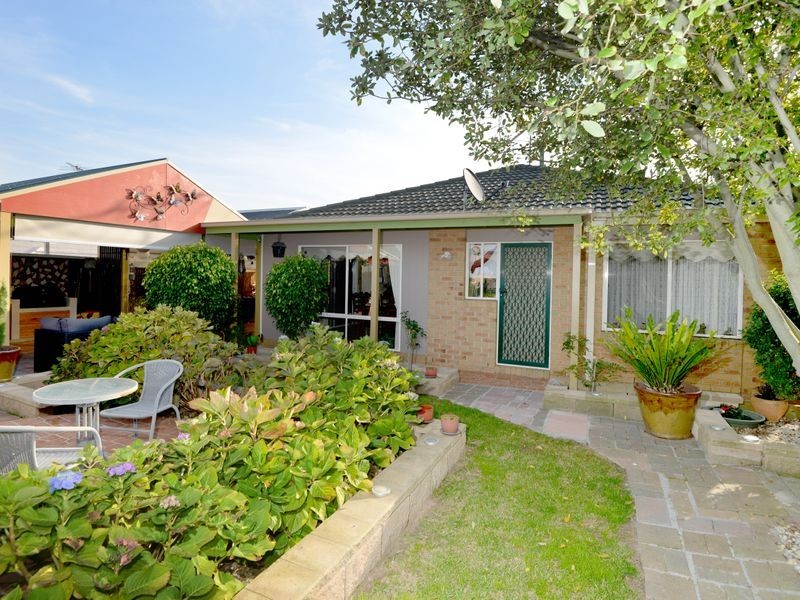 8 Leonard Drive, Drysdale VIC 3222