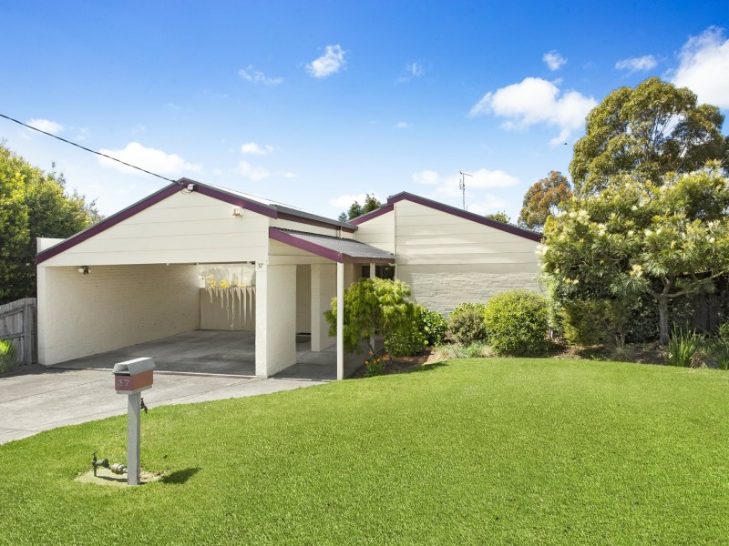37 De Burgh Road, Drysdale VIC 3222