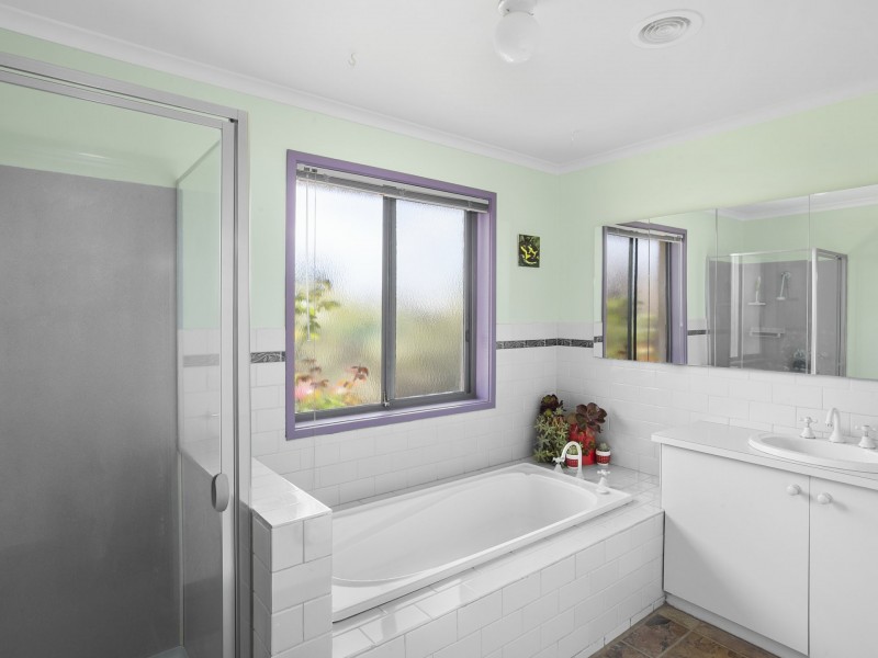 37 De Burgh Road, Drysdale VIC 3222