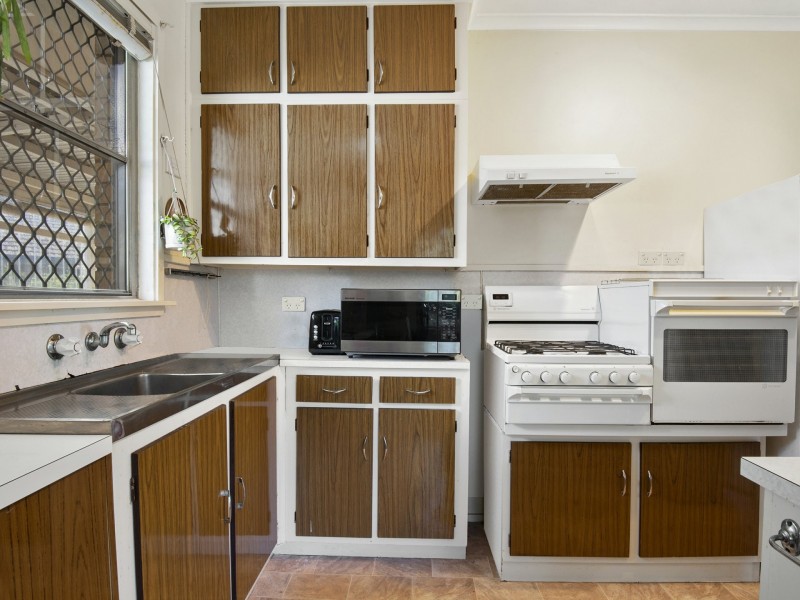 24 Winstanley Rd, Thomson VIC 3219