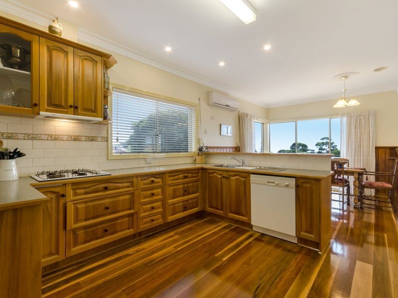 10 Carawatha Avenue, Clifton Springs VIC 3222